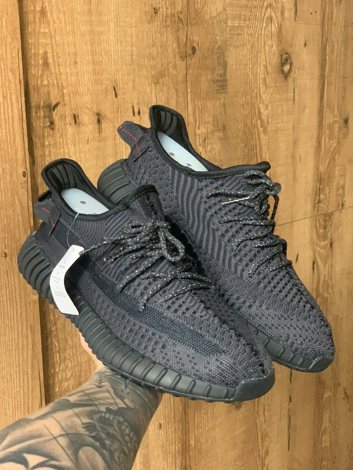 Tênis Yeezy Boost 350 V2 Preto Total